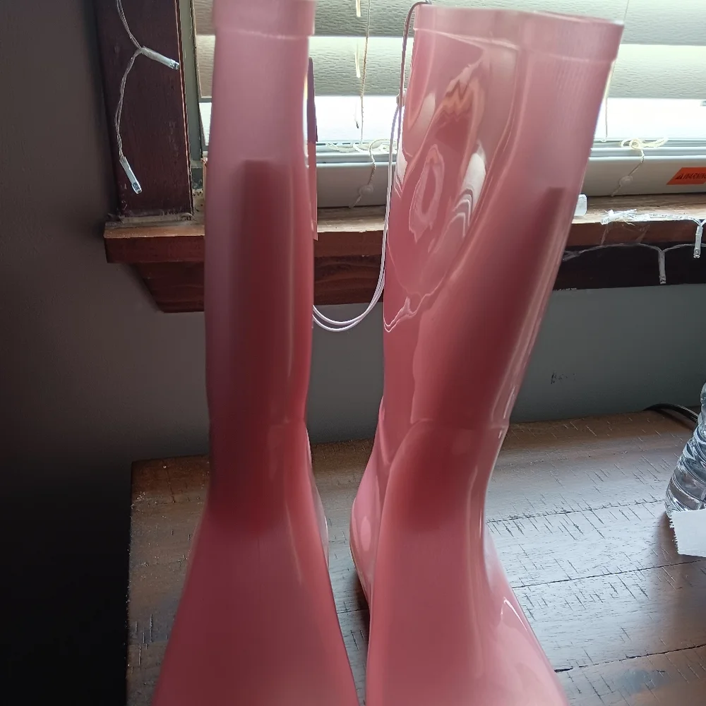 Cat & Jack Rain boots size 6 - Picture 2 of 5